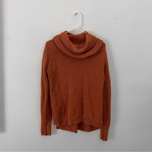 Max Studio long sleeve turtleneck knit sweater. Size medium.